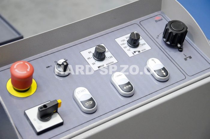 panel sterowania przecinarki taśmowe bomar