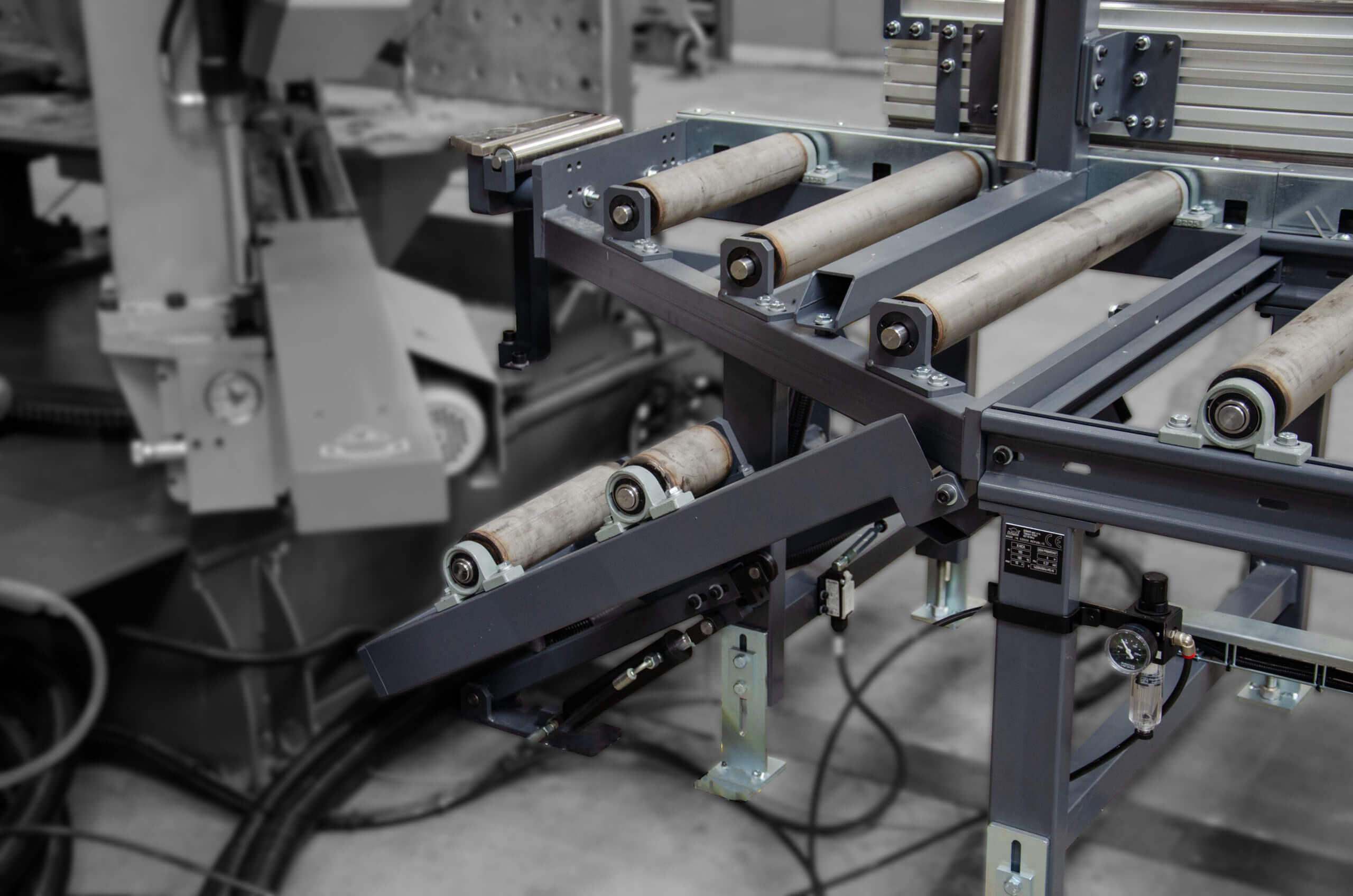 przecinarki taśmowe bomar,pilarki,piła do cięcia,maszyny do metalu,podajniki,przecinarka-tasmowa