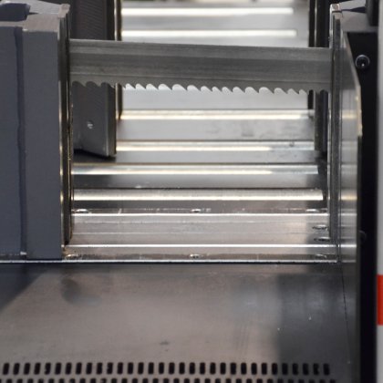 Durchgehende Rollenbahn