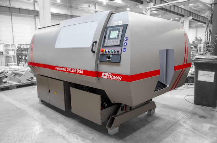 przecinarka taśmowa bomar,pilarka,piła do cięcia,maszyny do metalu,podajniki,przecinarki