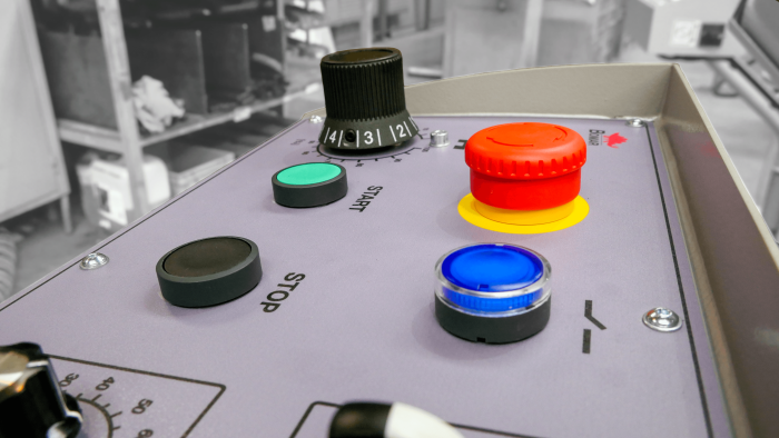 przecinarka taśmowa bomar,pilarka,piła do cięcia,maszyny do metalu,podajniki,przecinarki