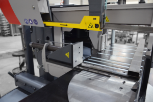 przecinarka taśmowa bomar,pilarka,piła do cięcia,maszyny do metalu,podajniki,przecinarki