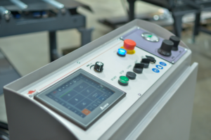 przecinarka taśmowa bomar,pilarka,piła do cięcia,maszyny do metalu,podajniki,przecinarki