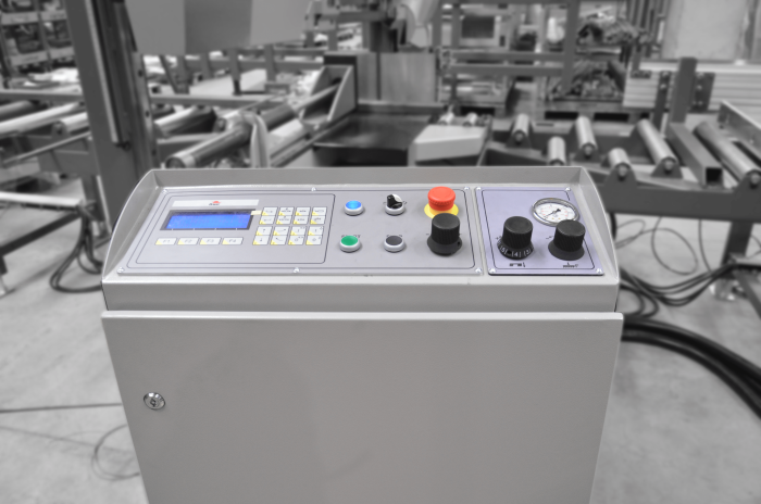 przecinarka-tasmowa-bomar-individual 520.360dgh przecinarka taśmowa bomar,pilarka,piła do cięcia,maszyny do metalu,podajniki,przecinarki