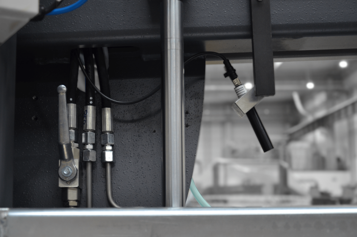 przecinarka-tasmowa-bomar-individual 620.460dgh przecinarka taśmowa bomar,pilarka,piła do cięcia,maszyny do metalu,podajniki,przecinarki