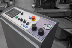 przecinarka taśmowa bomar,pilarka,piła do cięcia,maszyny do metalu,podajniki,przecinarki