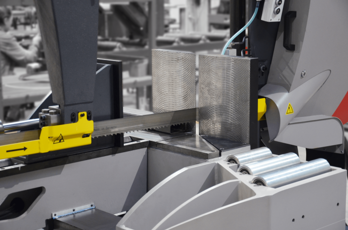 przecinarka-tasmowa-bomar-Individual 720.540dgh przecinarka taśmowa bomar,pilarka,piła do cięcia,maszyny do metalu,podajniki,przecinarki