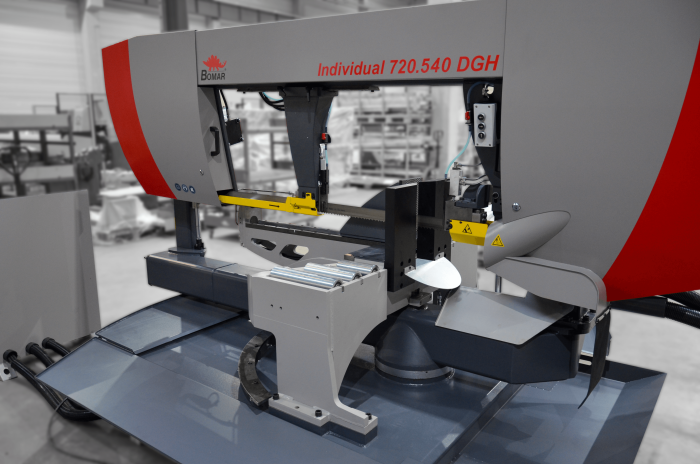 przecinarka-tasmowa-bomar-individual 720.540dgh przecinarka taśmowa bomar,pilarka,piła do cięcia,maszyny do metalu,podajniki,przecinarki