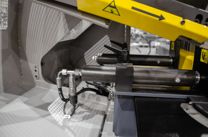 przecinarki taśmowe bomar,pilarki,piła do cięcia,maszyny do metalu,podajniki,przecinarka-tasmowa