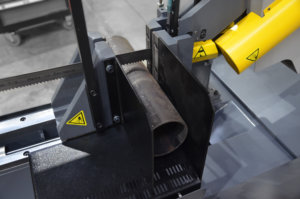 przecinarka taśmowa bomar,pilarka,piła do cięcia,maszyny do metalu,podajniki,przecinarki