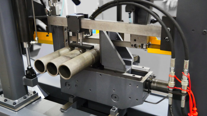 przecinarka taśmowa bomar,pilarka,piła do cięcia,maszyny do metalu,podajniki,przecinarki