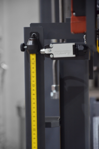 przecinarka taśmowa bomar,pilarka,piła do cięcia,maszyny do metalu,podajniki,przecinarki