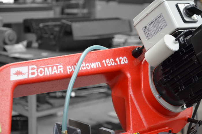 przecinarka-tasmowa-bomar-pulldown przecinarki taśmowe bomar,pilarki,piła do cięcia,maszyny do metalu,podajniki,przecinarka-tasmowa