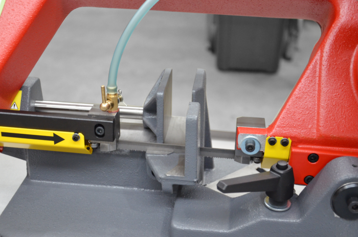 przecinarka-tasmowa-bomar-pulldown przecinarki taśmowe bomar,pilarki,piła do cięcia,maszyny do metalu,podajniki,przecinarka-tasmowa