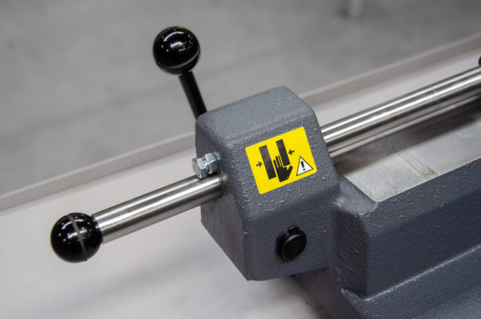 przecinarka-tasmowa-bomar-pulldown przecinarki taśmowe bomar,pilarki,piła do cięcia,maszyny do metalu,podajniki,przecinarka-tasmowa