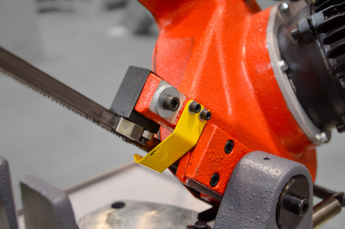 przecinarka-tasmowa-bomar-pulldown przecinarki taśmowe bomar,pilarki,piła do cięcia,maszyny do metalu,podajniki,przecinarka-tasmowa