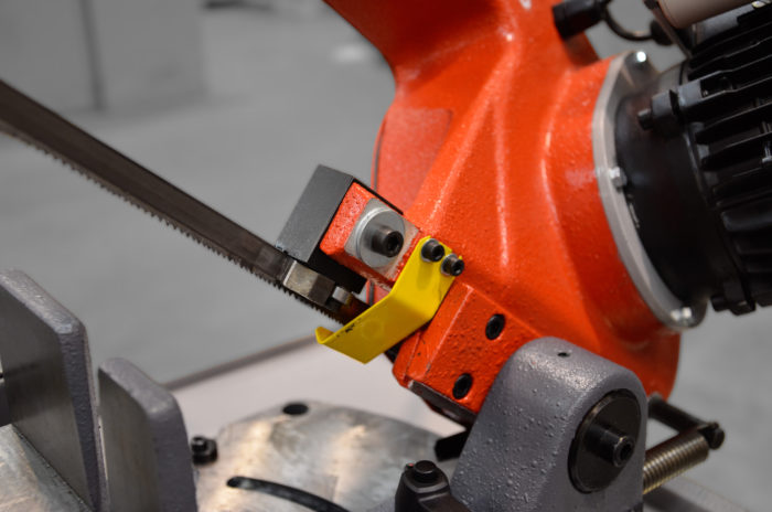 przecinarka-tasmowa-bomar-pulldown przecinarki taśmowe bomar,pilarki,piła do cięcia,maszyny do metalu,podajniki,przecinarka-tasmowa