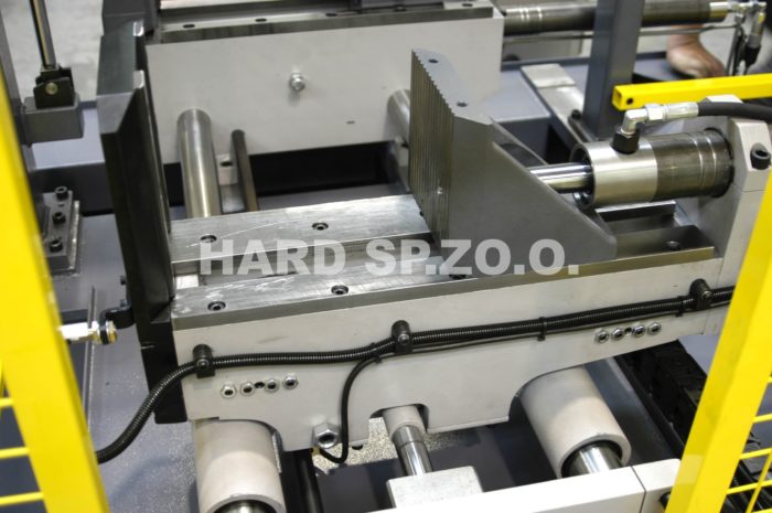 przecinarka-tasmowa