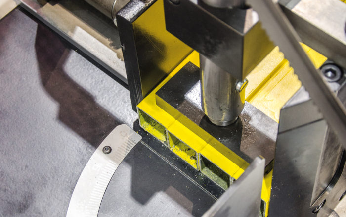 ergonomic-290-250-DGANC przecinarki taśmowe bomar,pilarki,piła do cięcia,maszyny do metalu,podajniki,przecinarka-tasmowa