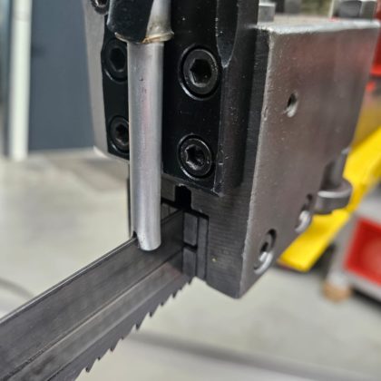 przecinarka taśmowa bomar,piła tasmowa,maszyna do metalu